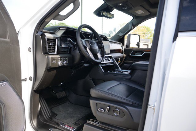 Used 2026 GMC Sierra 3500 Denali w/ Denali Reserve Package AWD/4WD image 21