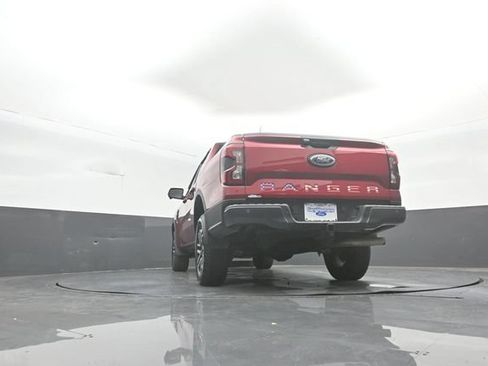 Certified 2025 Ford Ranger Lariat w/ FX4 Off-Road Package AWD/4WD image 38