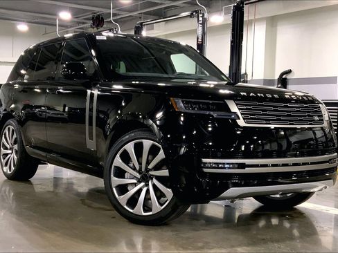 New 2026 Land Rover Range Rover SE AWD/4WD image 2