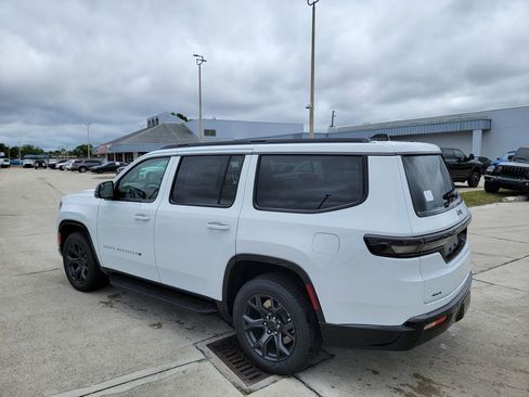 New 2026 Jeep Grand Wagoneer Limited AWD/4WD image 3