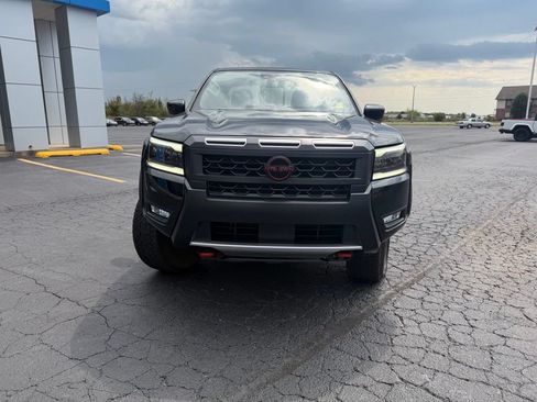 Used 2026 Nissan Frontier PRO-4X AWD/4WD image 9