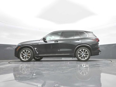 Used 2025 BMW X5 xDrive50e AWD/4WD image 43