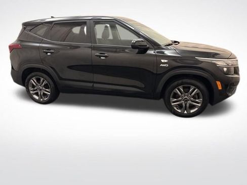 Certified 2023 Kia Seltos LX AWD/4WD image 4
