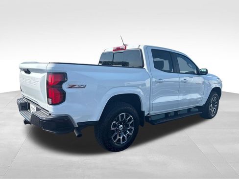 Used 2025 Chevrolet Colorado Z71 w/ Z71 Convenience Package 2 AWD/4WD image 5