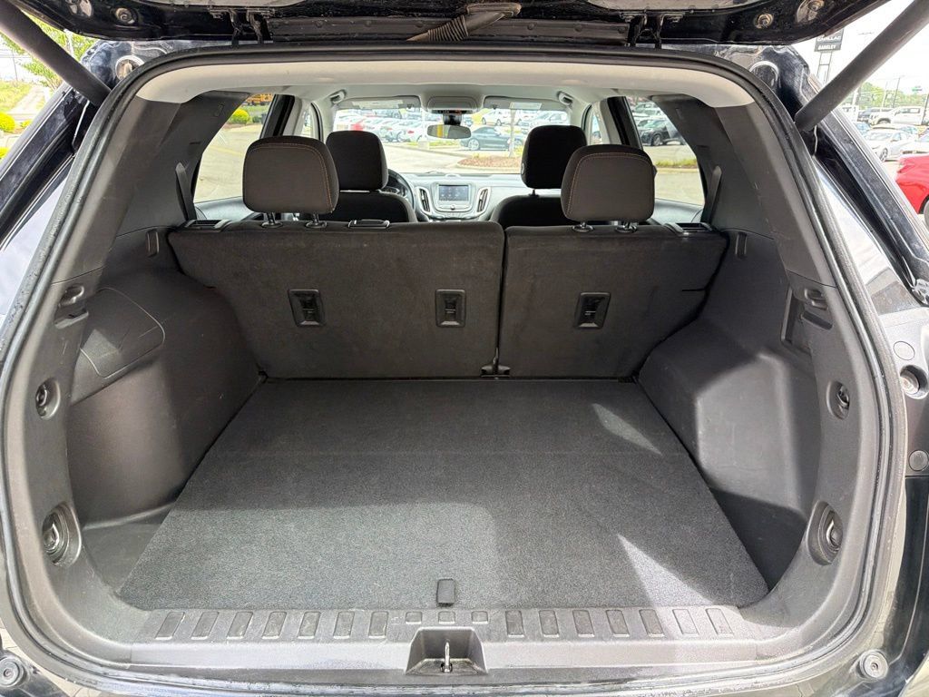 Used 2024 Chevrolet Equinox LT AWD/4WD image 16