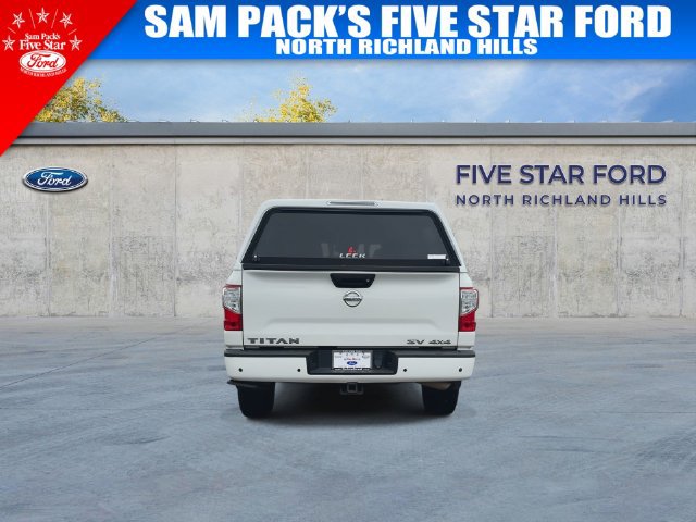 Used 2020 Nissan Titan SV w/ SV Convenience Package AWD/4WD image 9