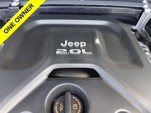 Used 2022 Jeep Wrangler Unlimited Rubicon 4xe w/ Cold Weather Group AWD/4WD image 34