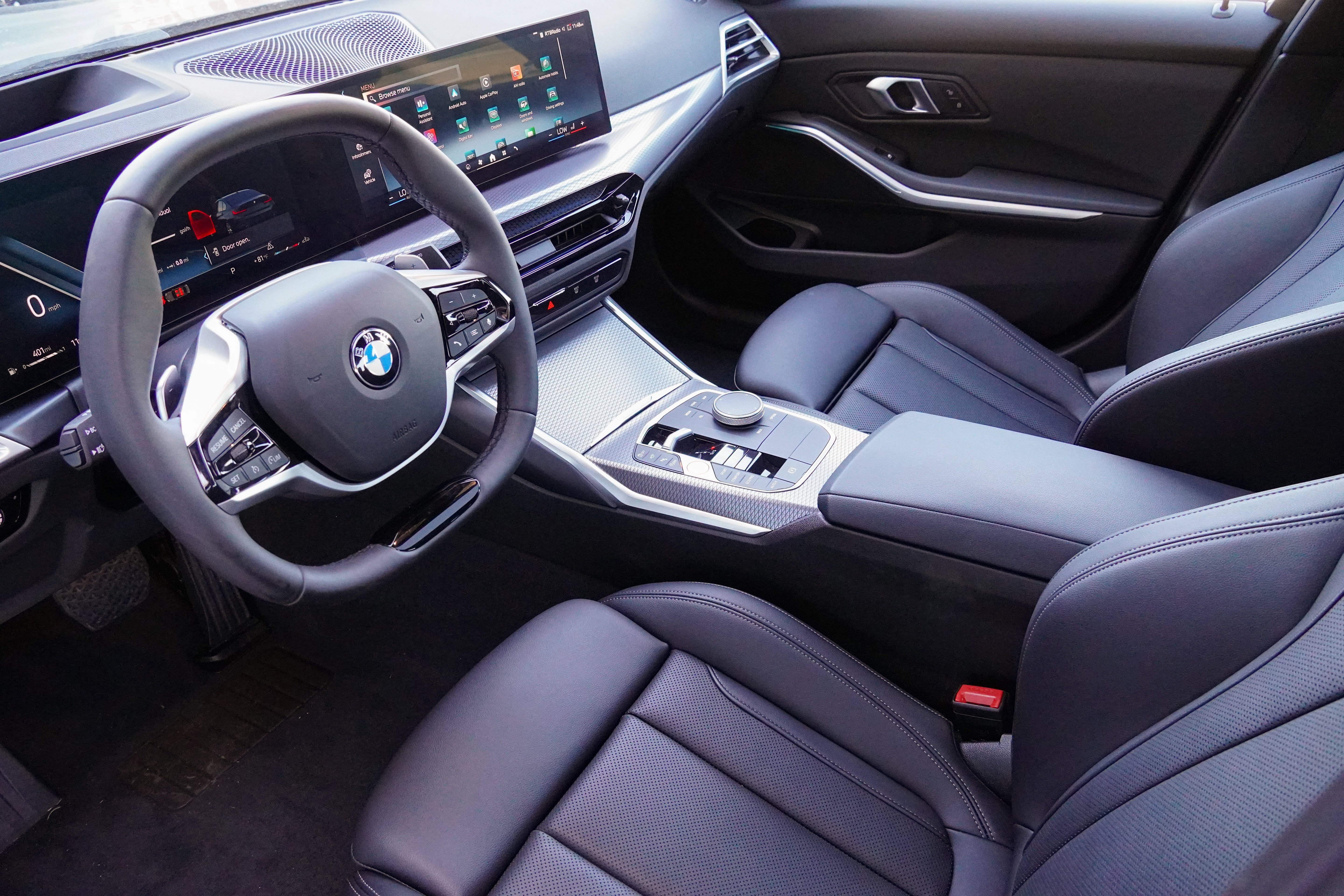 Certified 2025 BMW 330i Sedan RWD image 6