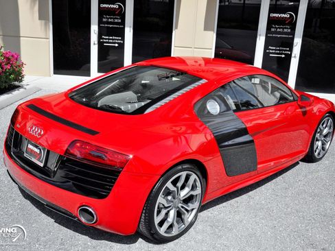 Used 2014 Audi R8 V10 image 18