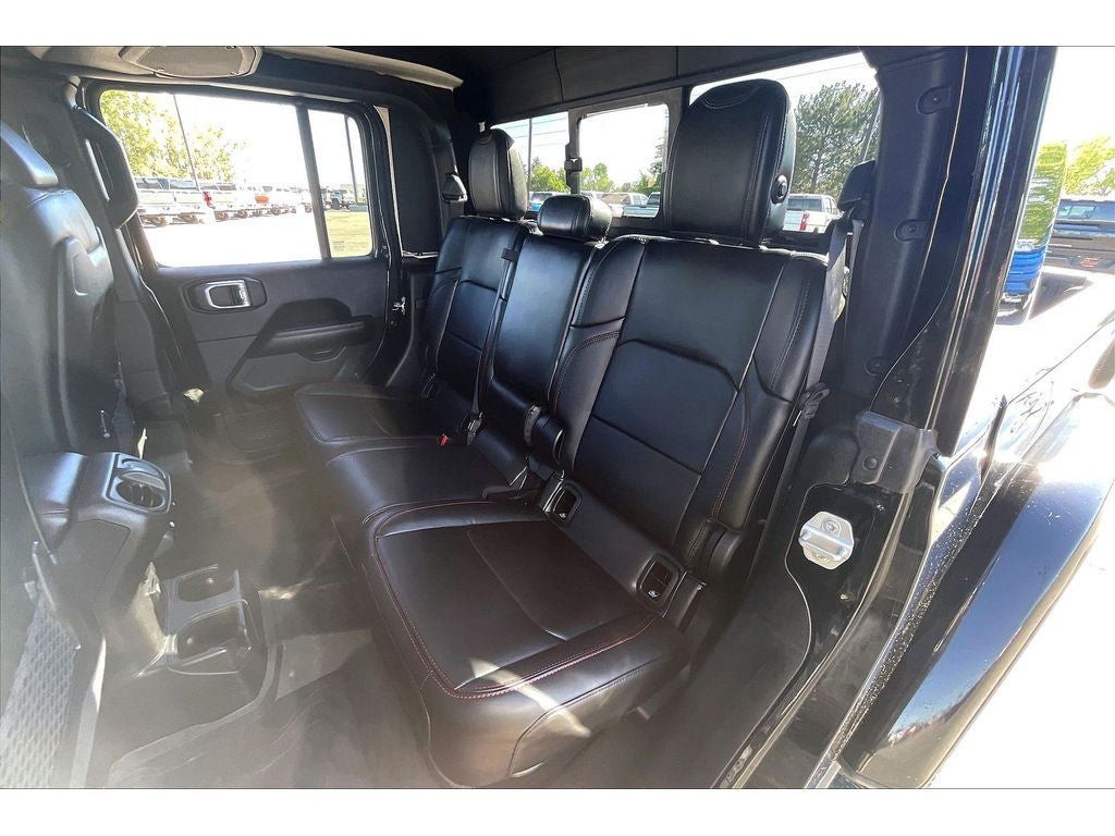 Used 2024 Jeep Gladiator Rubicon AWD/4WD image 27