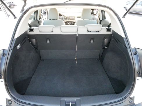 Used 2021 Honda HR-V LX image 18