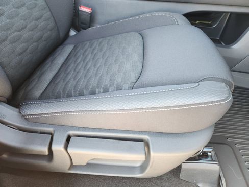 New 2026 Nissan Pathfinder SV AWD/4WD image 22