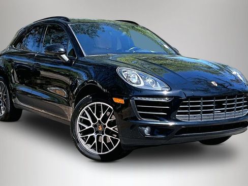 Used 2018 Porsche Macan Sport Edition AWD/4WD image 2