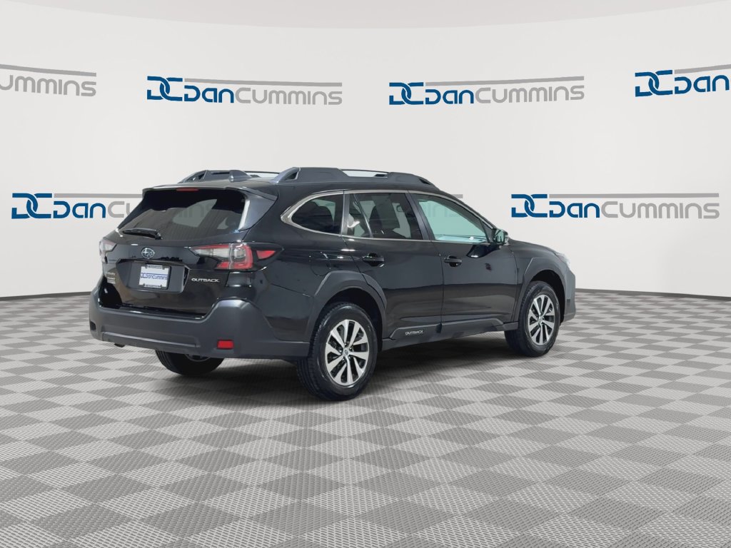 Used 2023 Subaru Outback Premium AWD/4WD image 8
