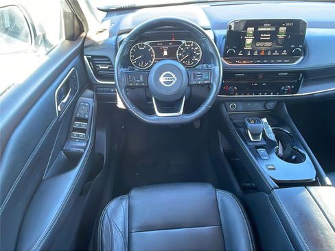 Used 2021 Nissan Rogue SL w/ Premium Package image 19