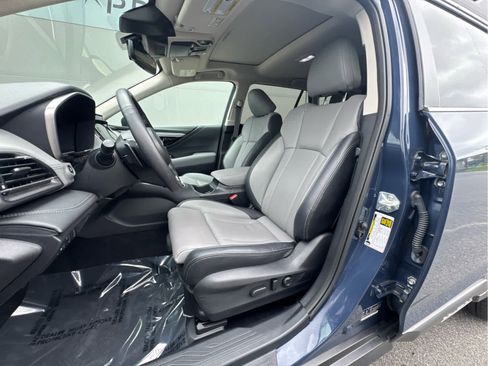 Used 2024 Subaru Outback Limited AWD/4WD image 11