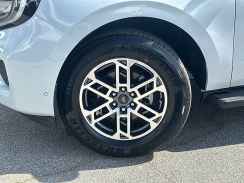 New 2025 Ford Expedition Max Active image 34