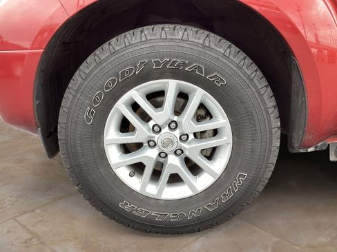 Used 2014 Nissan Frontier SV RWD image 24