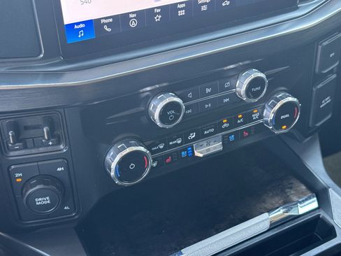 Used 2024 Ford F250 Lariat AWD/4WD image 20