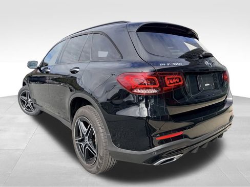 Used 2022 Mercedes-Benz GLC 300 4MATIC image 4