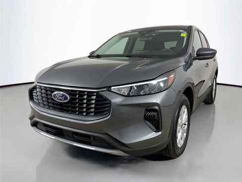 Used 2025 Ford Escape Active AWD/4WD image 4