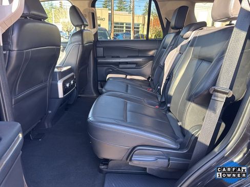 Used 2024 Ford Expedition XLT image 38