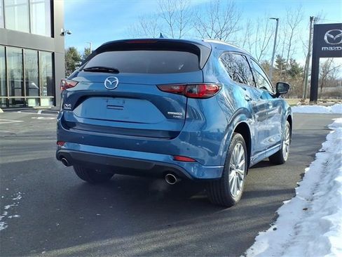 Used 2023 MAZDA CX-5 Signature image 5