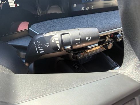 New 2026 Nissan Kicks SV w/ SV Premium Package FWD image 28