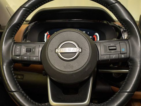 Used 2022 Nissan Pathfinder Platinum w/ Cargo Package image 21