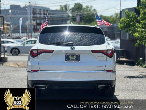 Used 2022 Acura MDX SH-AWD w/ Advance Package image 5