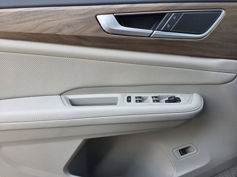 New 2026 Volkswagen Atlas SE FWD image 15