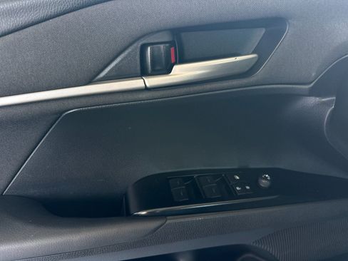 Used 2025 Toyota Camry LE FWD image 10