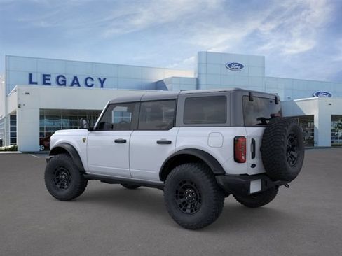 New 2026 Ford Bronco Badlands AWD/4WD image 4