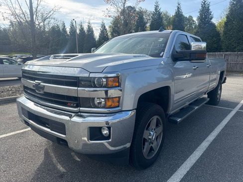 Used 2019 Chevrolet Silverado 2500 LTZ w/ Duramax Plus Package image 2