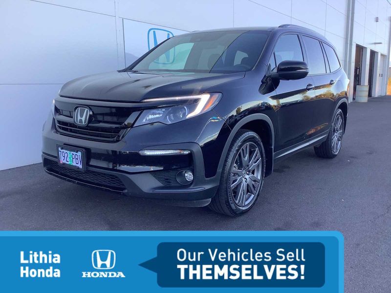 Certified 2022 Honda Pilot Sport image 1