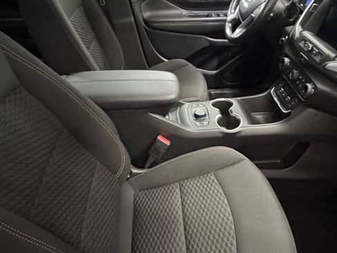 Used 2021 GMC Terrain SLE w/ Driver Convenience Package AWD/4WD image 4