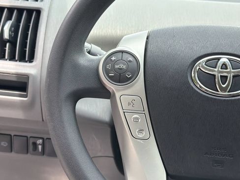 Used 2012 Toyota Prius V Five FWD image 22