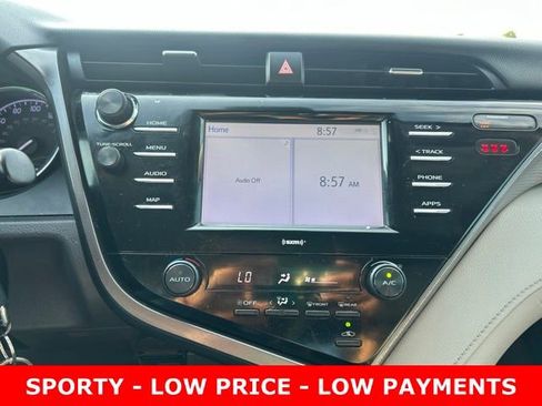 Used 2020 Toyota Camry SE FWD image 22