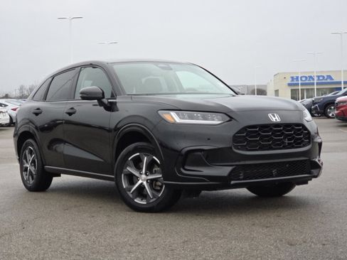 Used 2023 Honda HR-V EX-L image 2