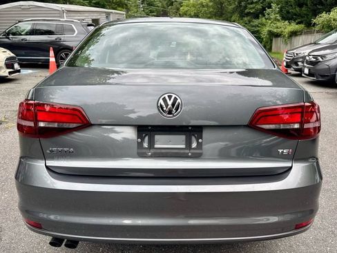 Used 2018 Volkswagen Jetta S FWD image 6