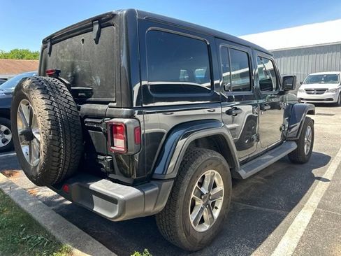 Used 2020 Jeep Wrangler Unlimited Sahara AWD/4WD image 2