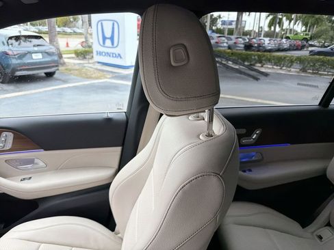 Used 2023 Mercedes-Benz GLS 450 4MATIC w/ AMG Line Exterior image 10