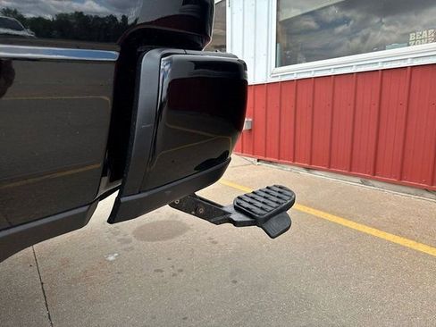 Used 2025 RAM 3500 Laramie AWD/4WD image 14