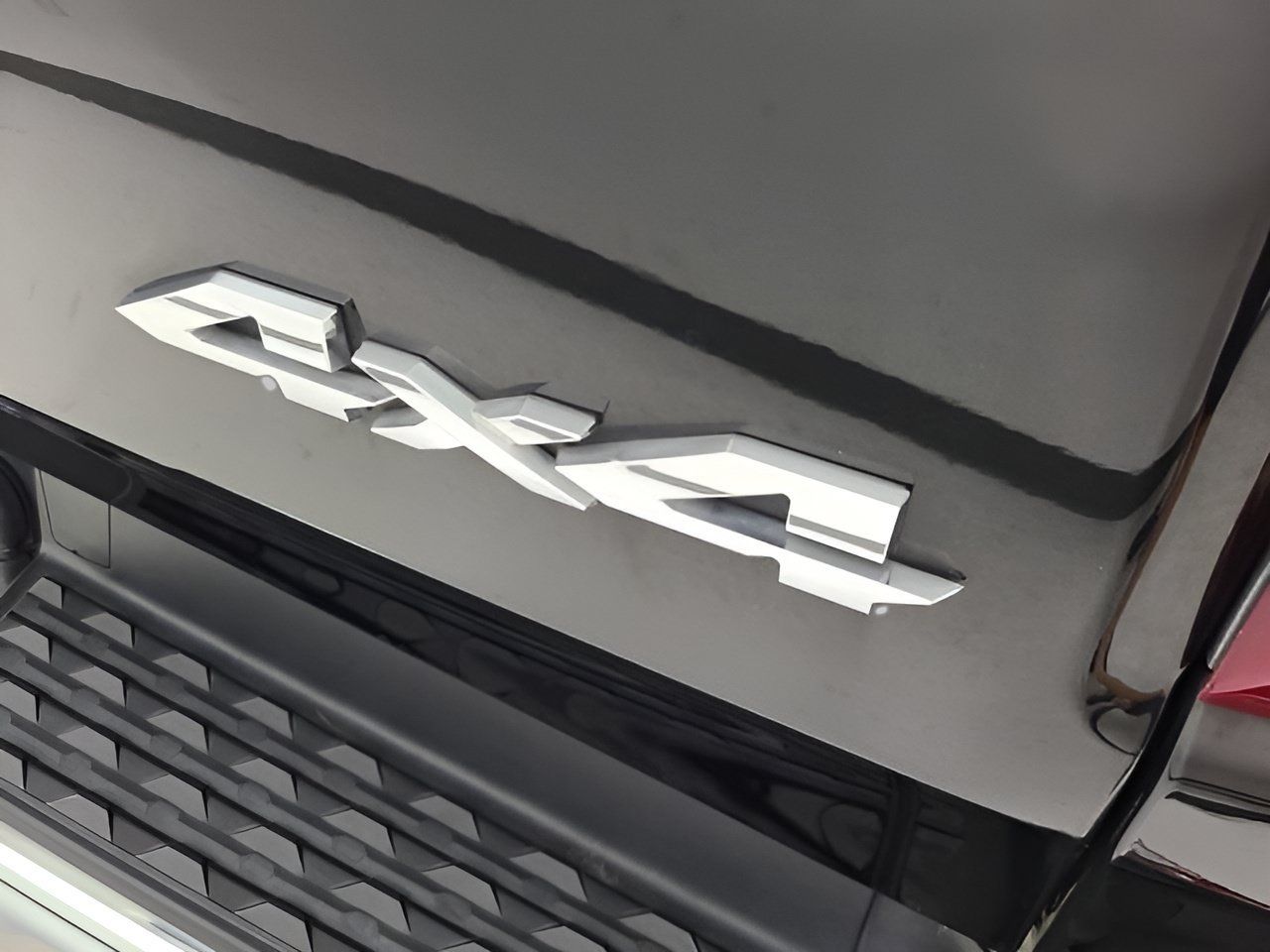 Used 2020 RAM 1500 Laramie AWD/4WD image 8