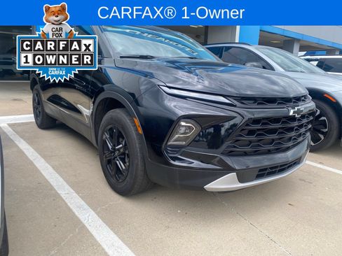 Used 2023 Chevrolet Blazer LT w/ Convenience Package FWD image 2