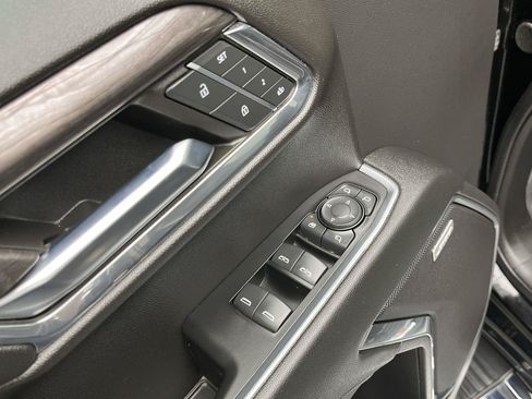 Certified 2024 Chevrolet Silverado 1500 LTZ AWD/4WD image 9