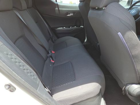 Used 2021 Toyota C-HR LE FWD image 17