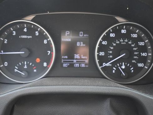 Used 2017 Hyundai Elantra SE FWD image 28