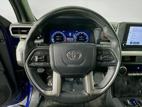 Certified 2024 Toyota Tacoma TRD Off-Road AWD/4WD image 11