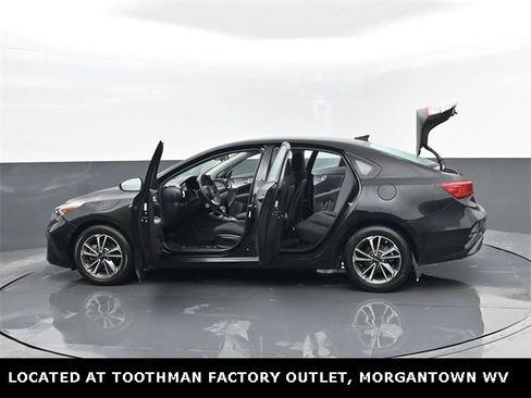 Used 2023 Kia Forte LXS w/ LXS Technology Package image 29